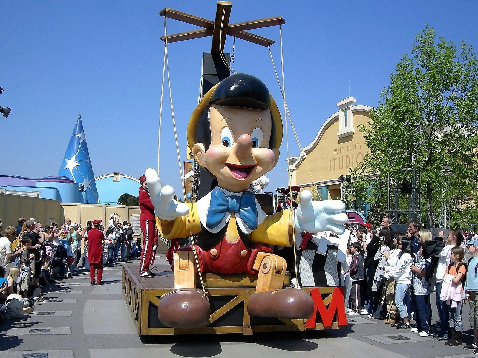 Disneyland Paris – Image 3